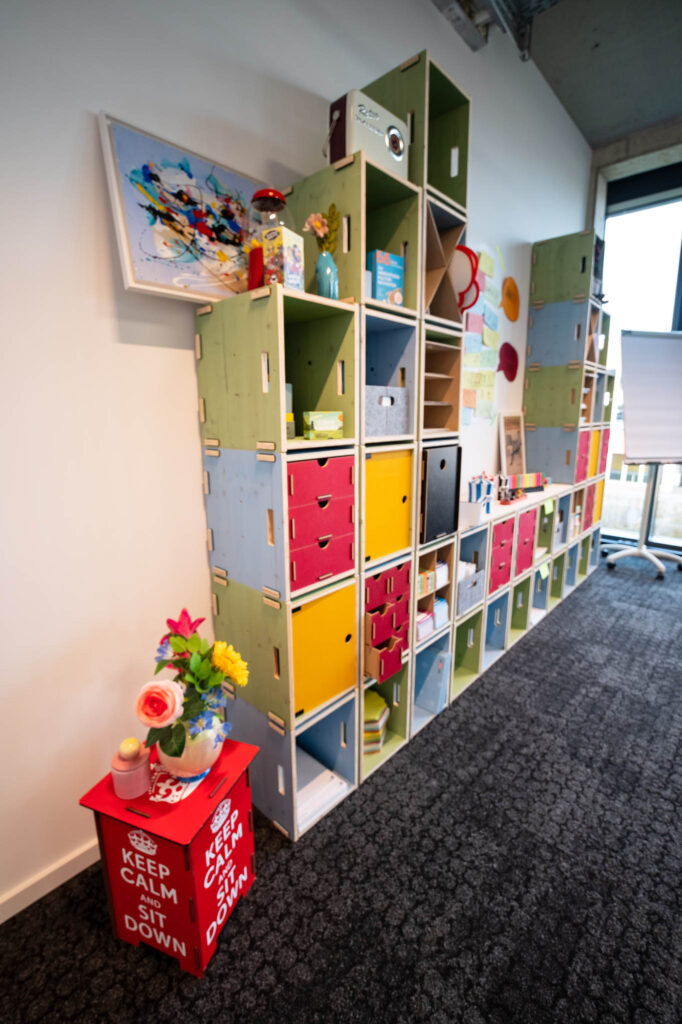 Beispiel Schrankwand mit diversen Spielereien