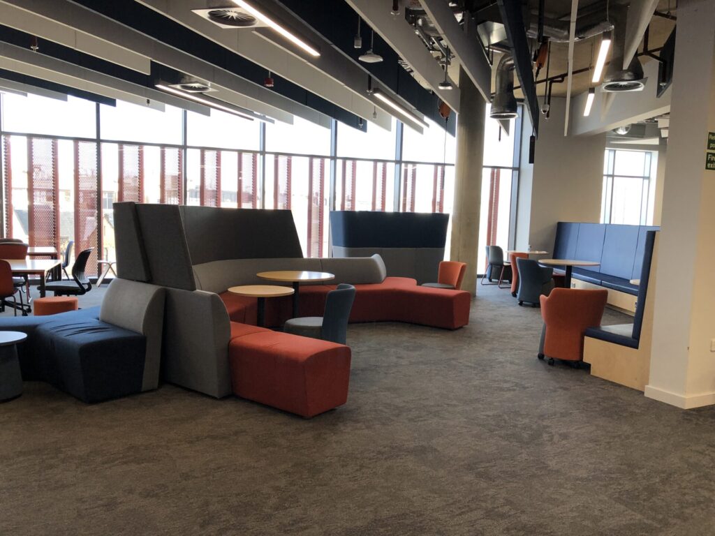 Beispiel Lernecke in freien Raum