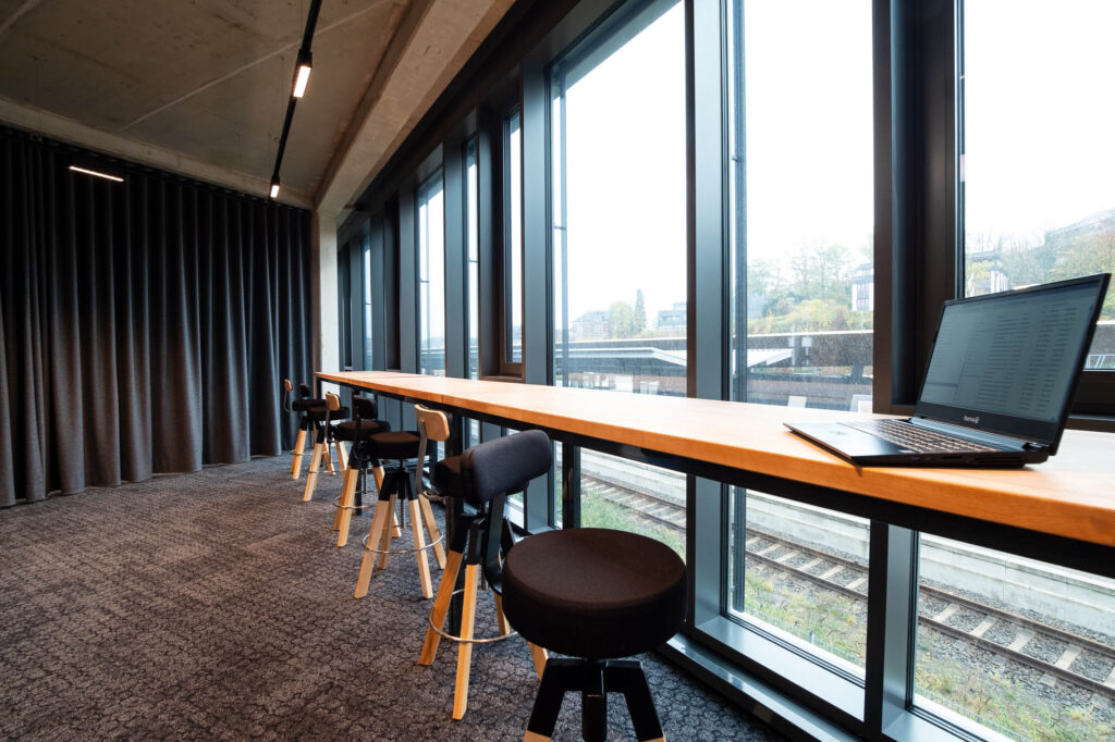 Beispiel Lernplätze am Fenster