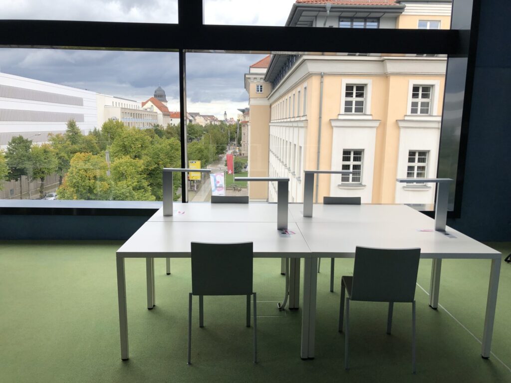 Beispiel Gruppentisch mit Aussicht