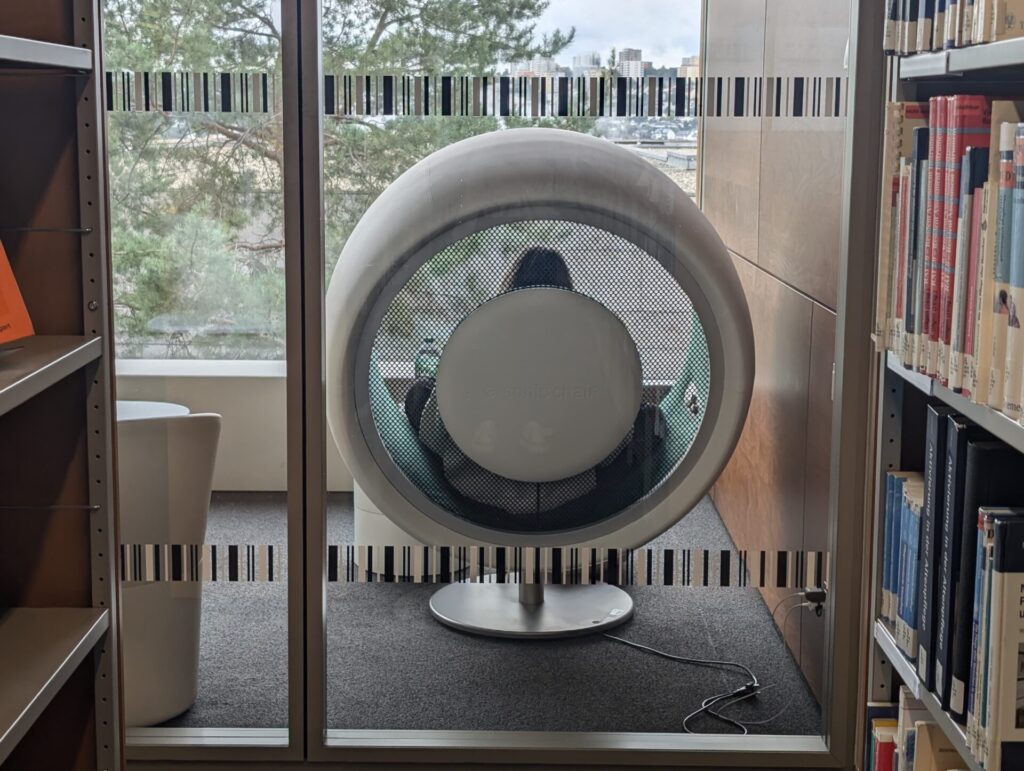 Beispiel Sitzei mit durchschaubarem Rücken